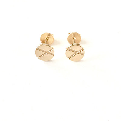 XO Kiss & Hug Stud Earrings-Solid 14k Gold