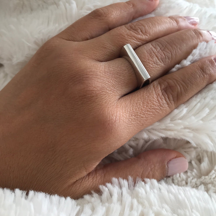 Spaces Oval Ring