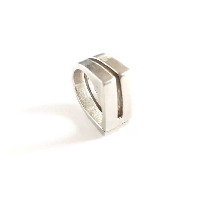 Centered Ring